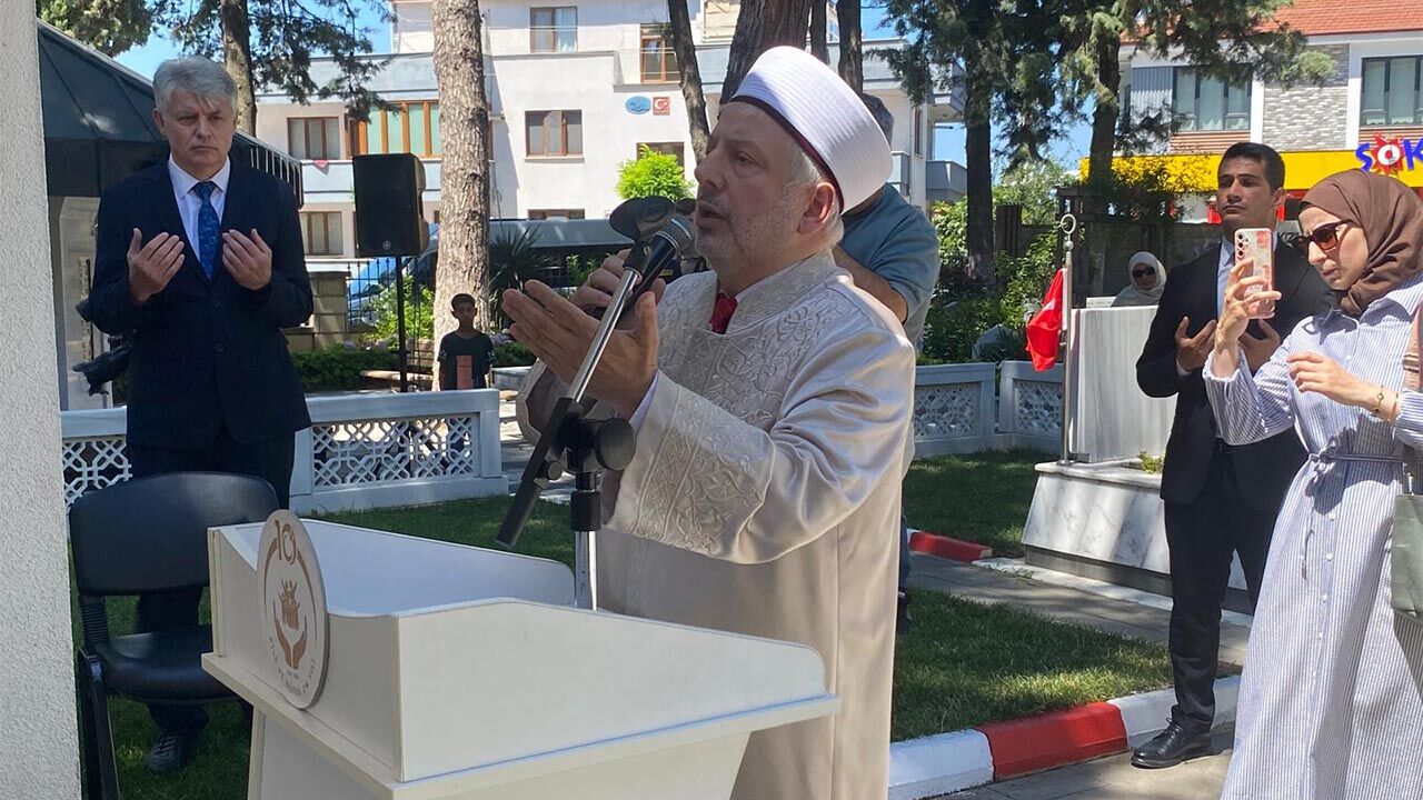 Yalova’da Şehitler Mezarları Başında Anıldı (1)