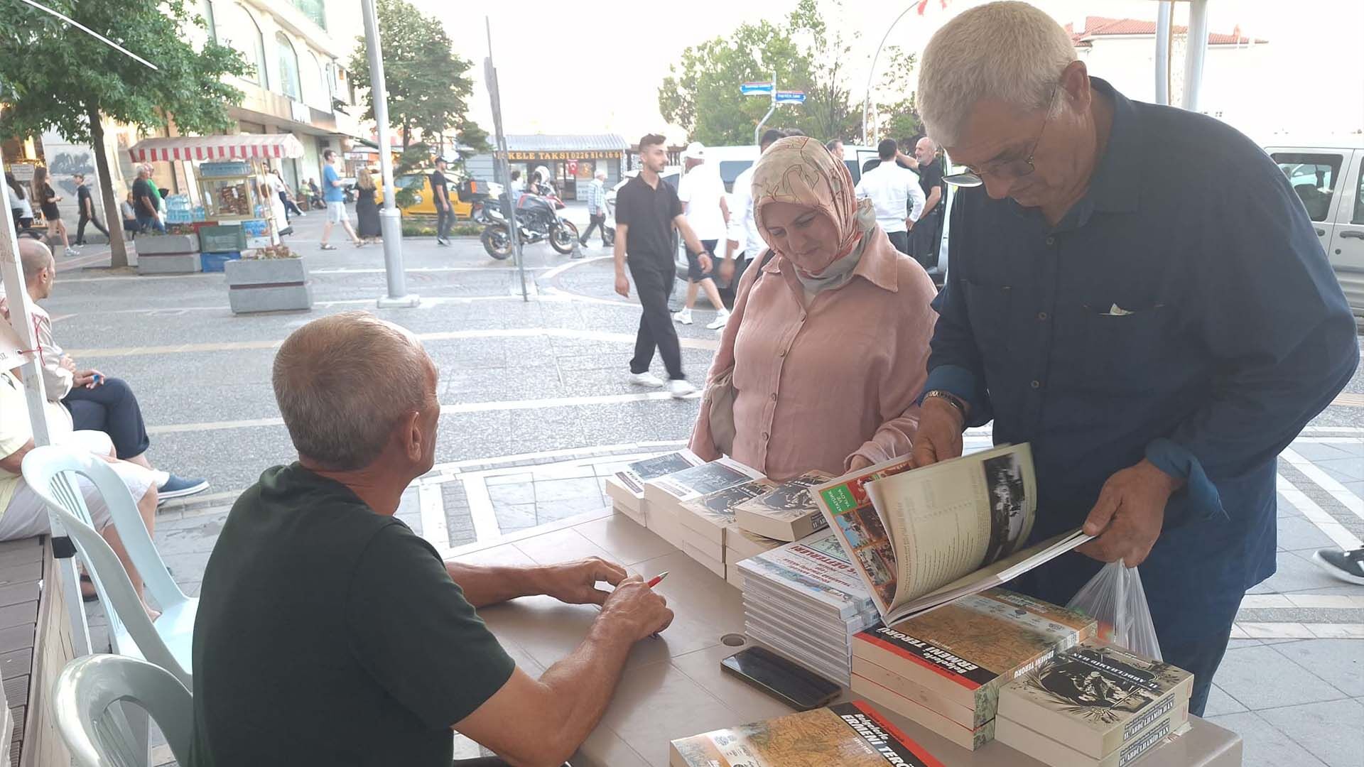 Yalova'nın Hafızasını Kitaplara Taşıyor (5)