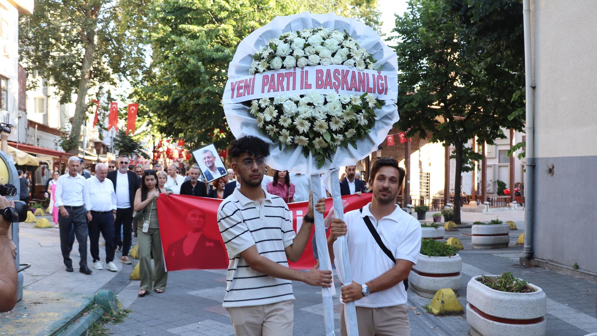 Yeni Parti (9)