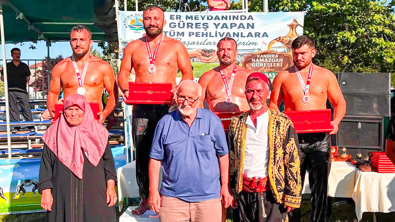 Altınovalı Pehlivanlar Namazgah’ta Kürsüye Çıktı (4)