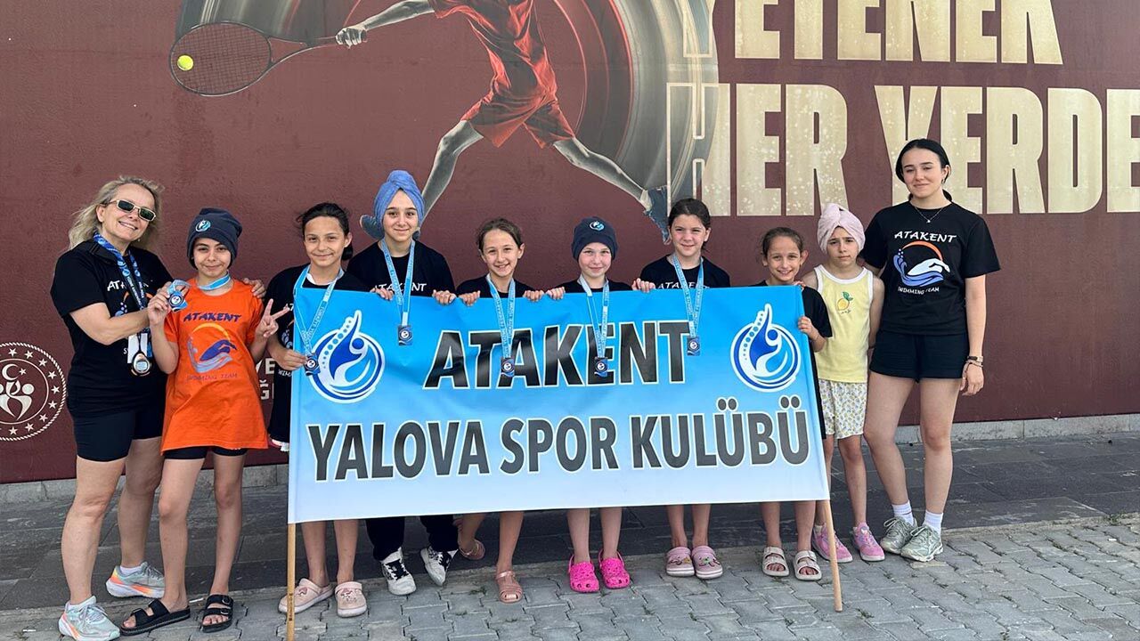 Atakent Yalova Yüzme Kulübü Başarıya Doymuyor