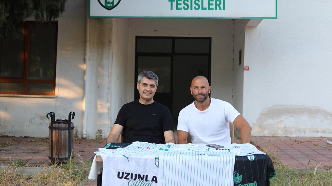 Soğucakspor’un Teknik Direktörü Murat Gülbaba (2)