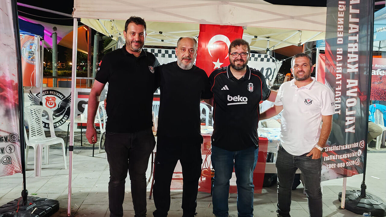 Yalova Kartallarından Özel Stant (2)