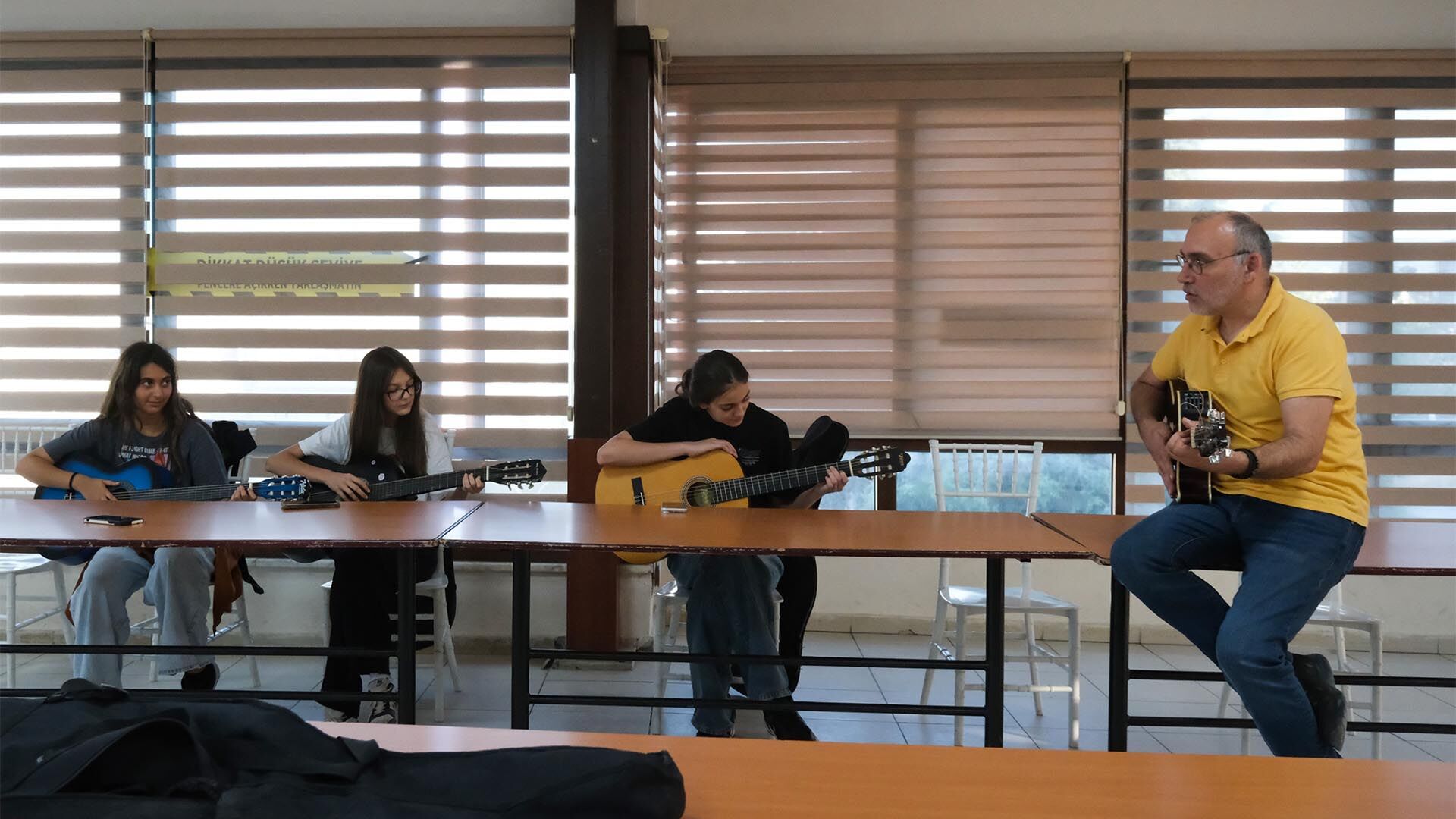 Ciftlikkoy Gitar Kursu (3)