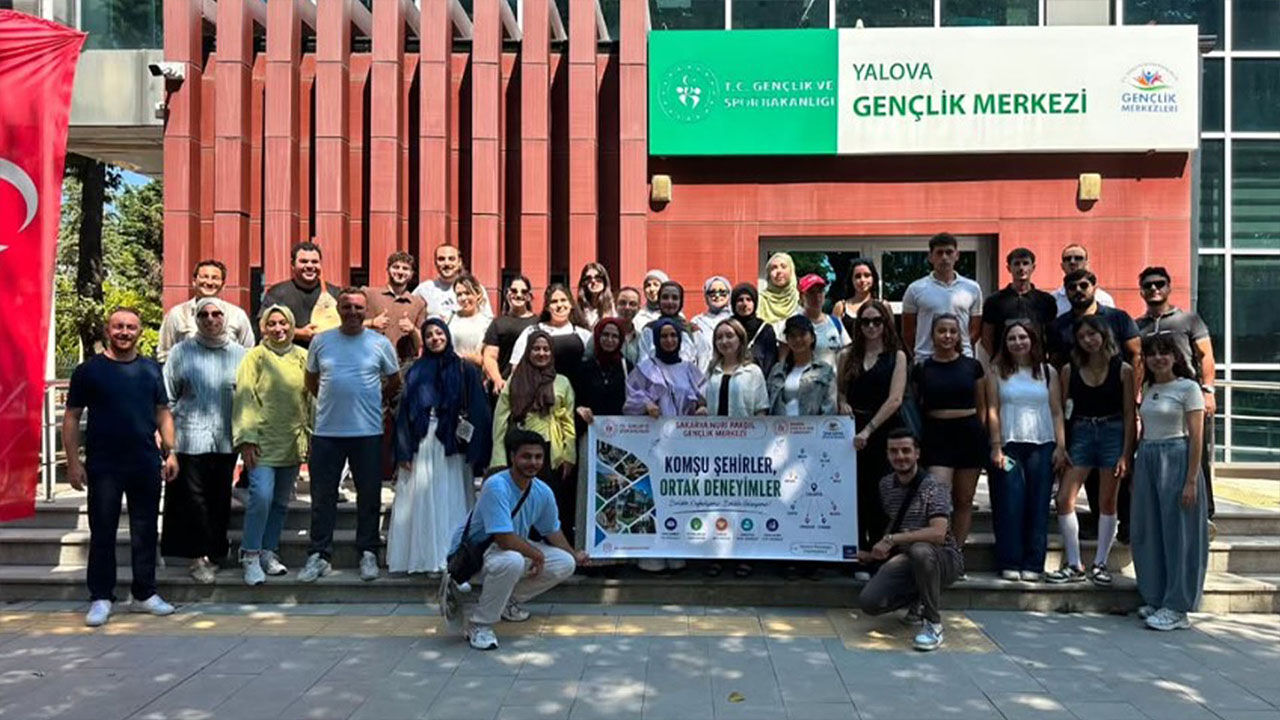Sakaryalı Gencler Yalovayı Gezdi (5)
