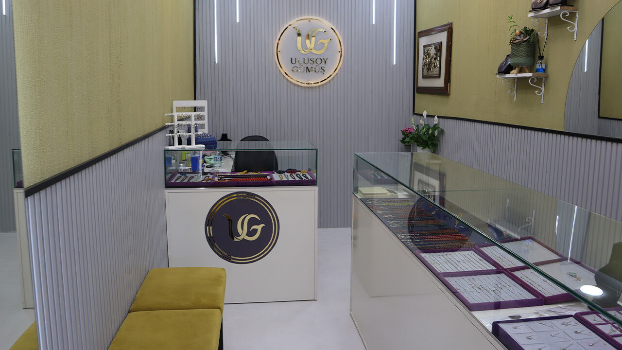 Genç Girişimciden Yalova’ya Yeni Gümüş Takı Mağazası (5)