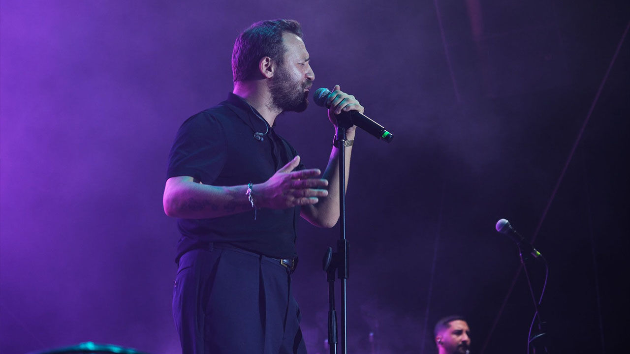 Yalova Altinova Belediye 30 Agustos Ece Seckin Anil Durmus Konser (5)