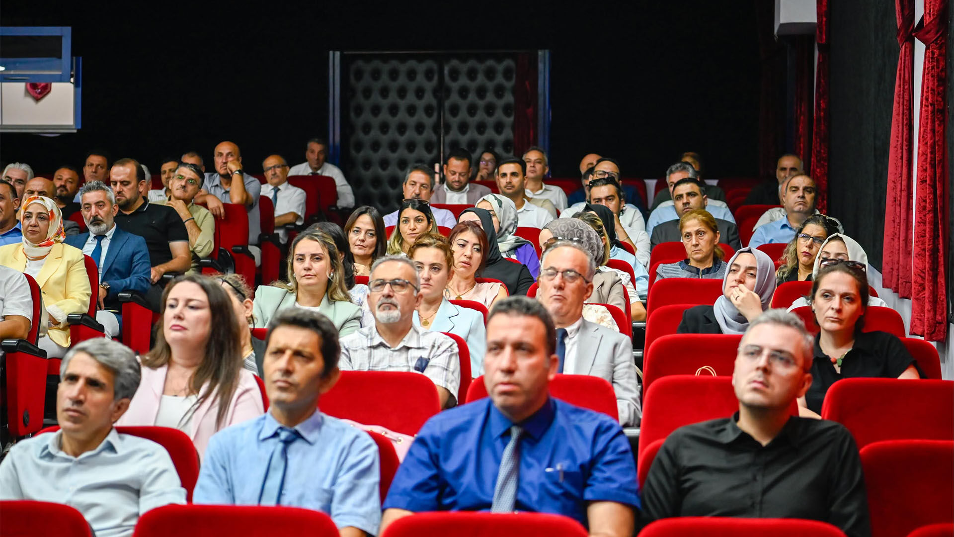 Vali Usta Yeni Egitim Yılını Degerlendirdi (1)