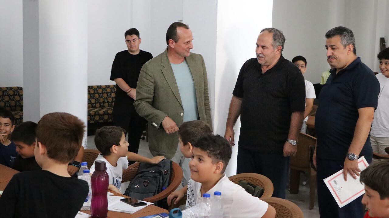 Yalova Belediye Baskan Merkez Cami Kuran Kursu Cocuklar Ziyaret (1)