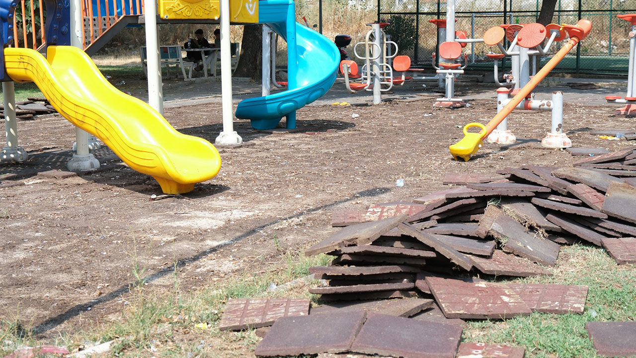 Yalova Ciftlikkoy Belediye Cocuk Park Bakim (4)
