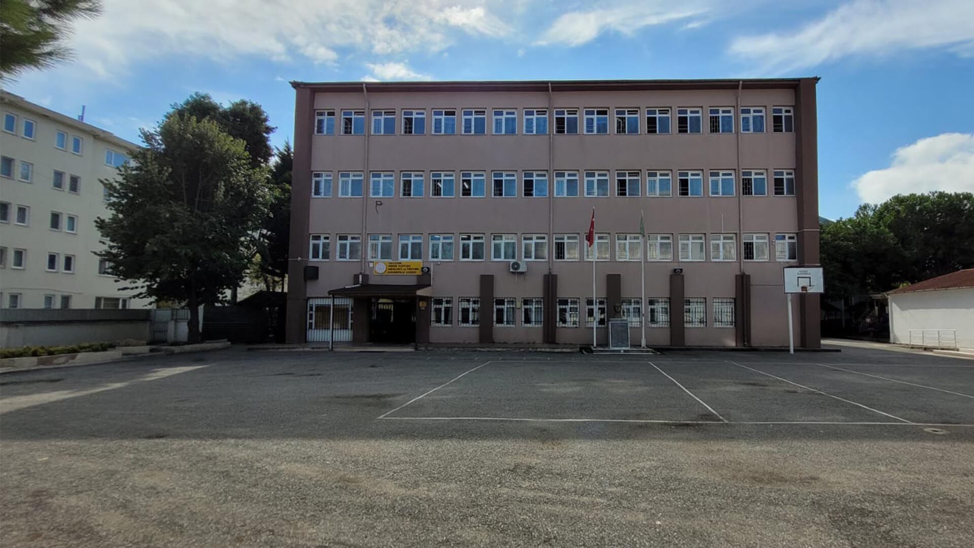 Yalova Nene Hatun Kız Lisesi (1)
