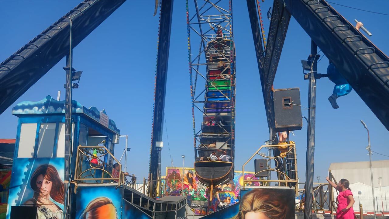 Yalova Roman Cocuklar Lunapark Eglenci (1)