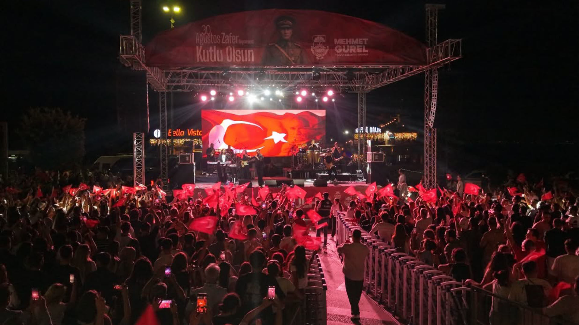 Yalovada Burak Kut Konseri (1)