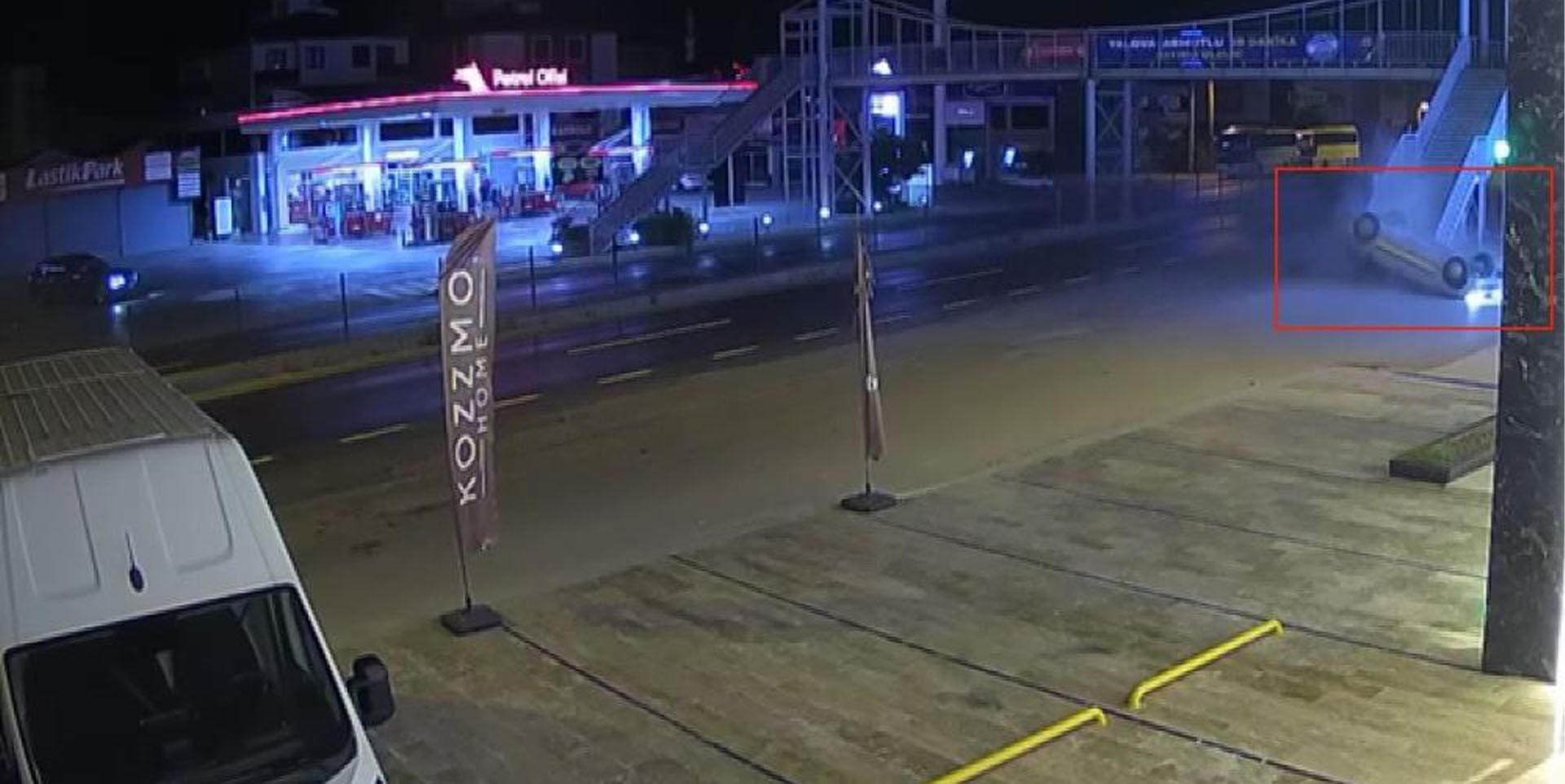 Yalovada Kontrolden Cıkan Otomobil Takla Attı (2)