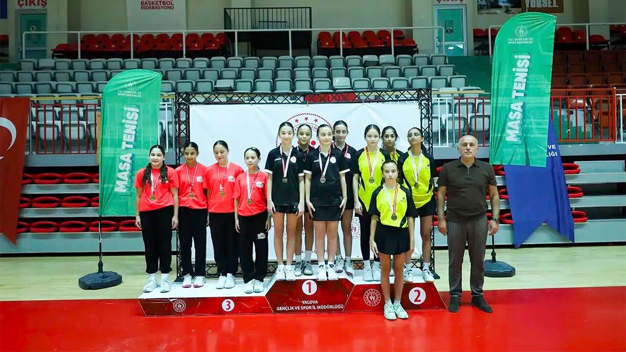 Anali̇g Masa Tenisi Heyecanı Yalova’da Sona Erdi (1)