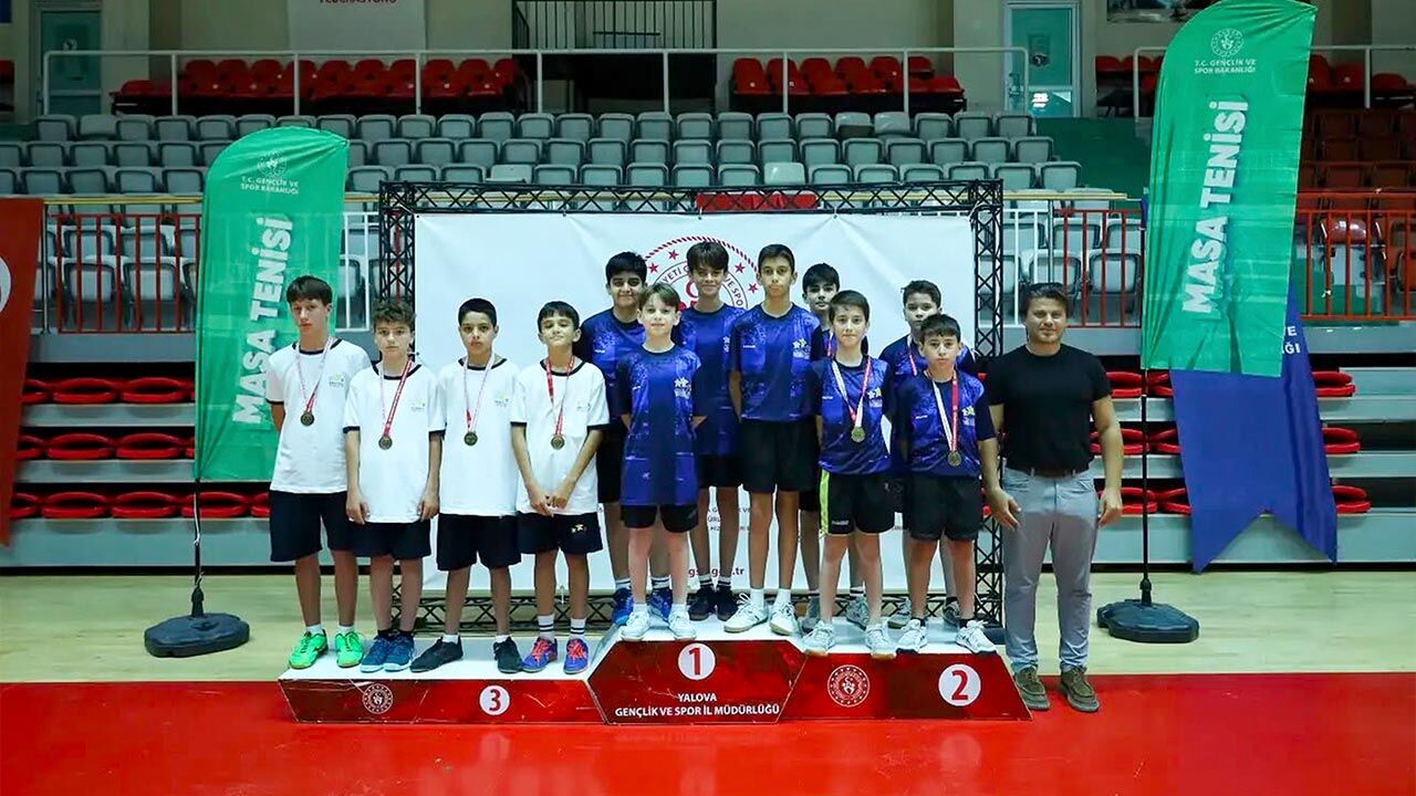 Anali̇g Masa Tenisi Heyecanı Yalova’da Sona Erdi (3)