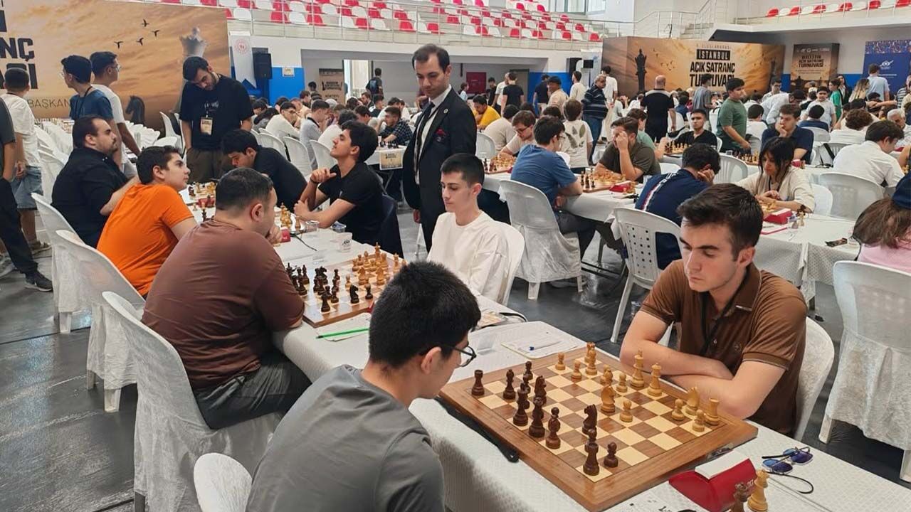 Yalovalı Satranççılar İstanbul’da Ter Döküyor (2)