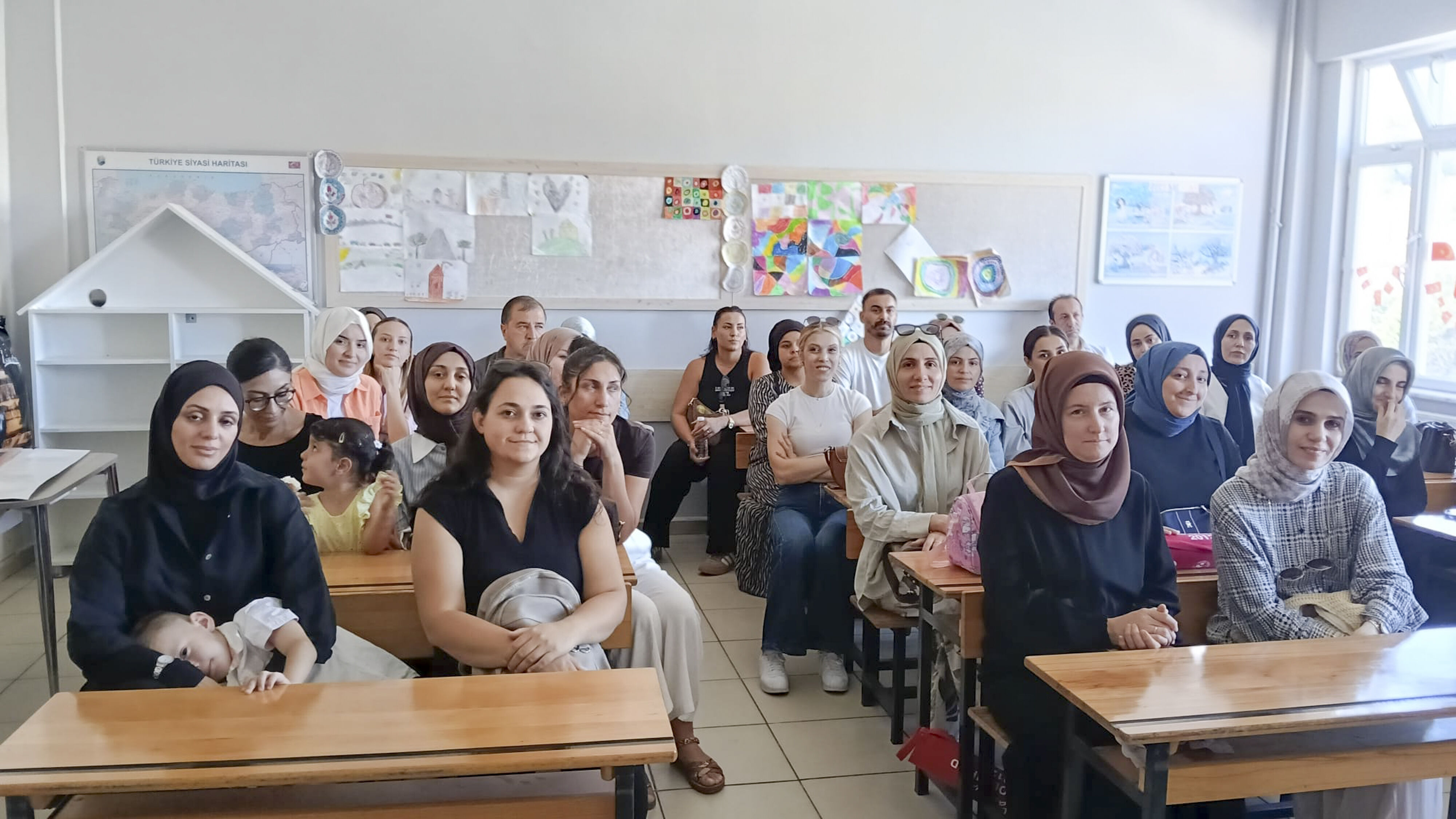 19 Temmuz İlkokulunda aile eğitimi