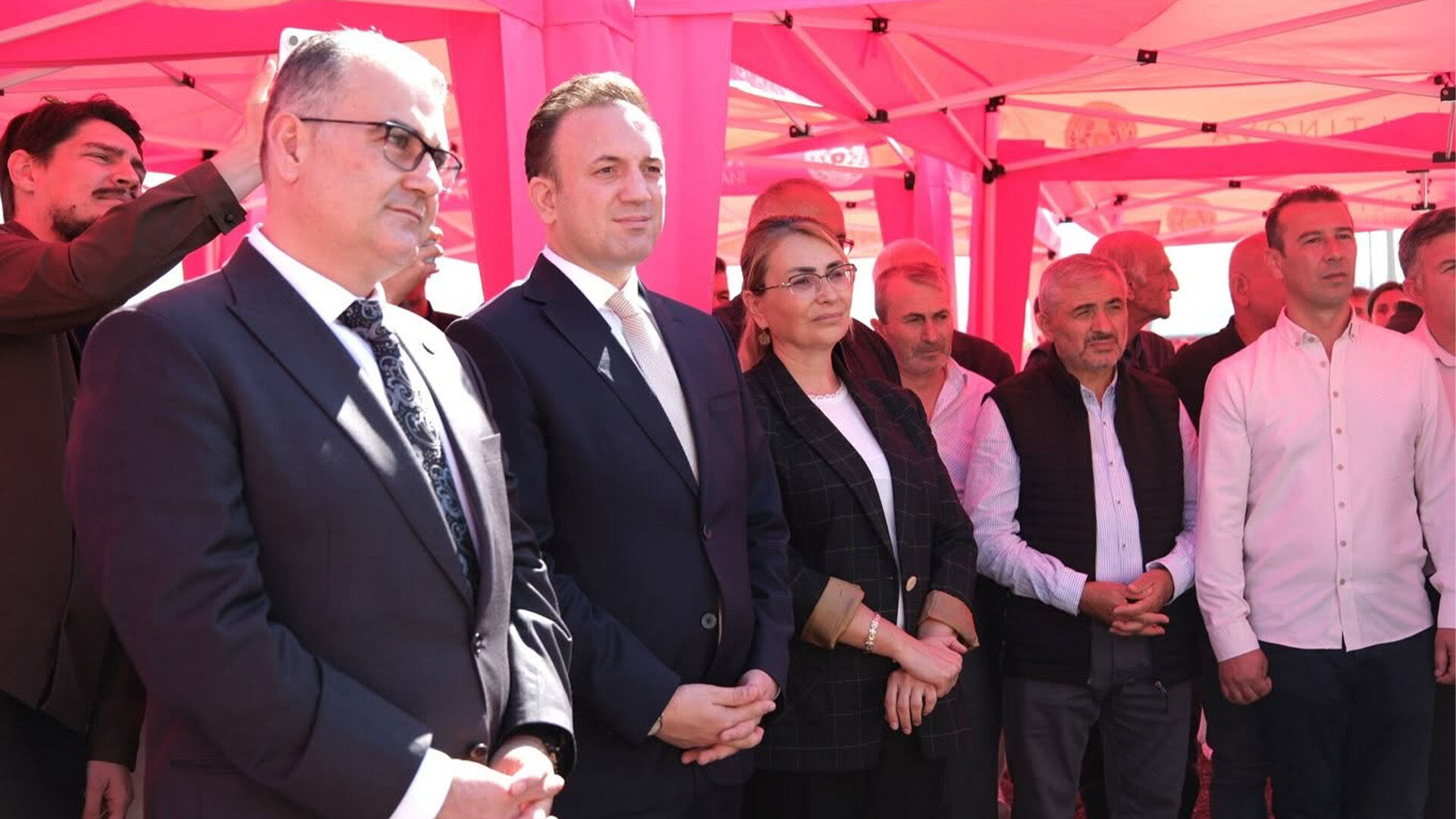 Altınovada Hayırsever Is Insanına Vefadocx (1)
