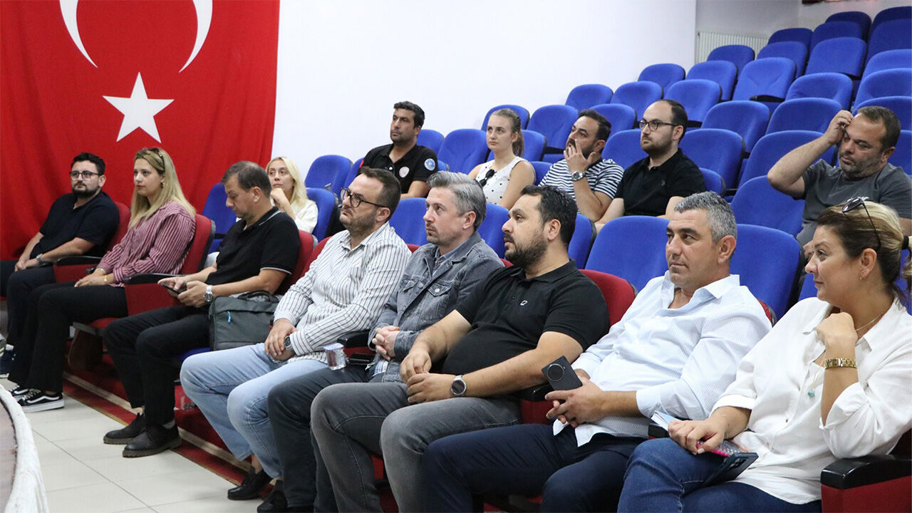 Ciftlikkoy Calısanlarına Isg Egitimi (1)