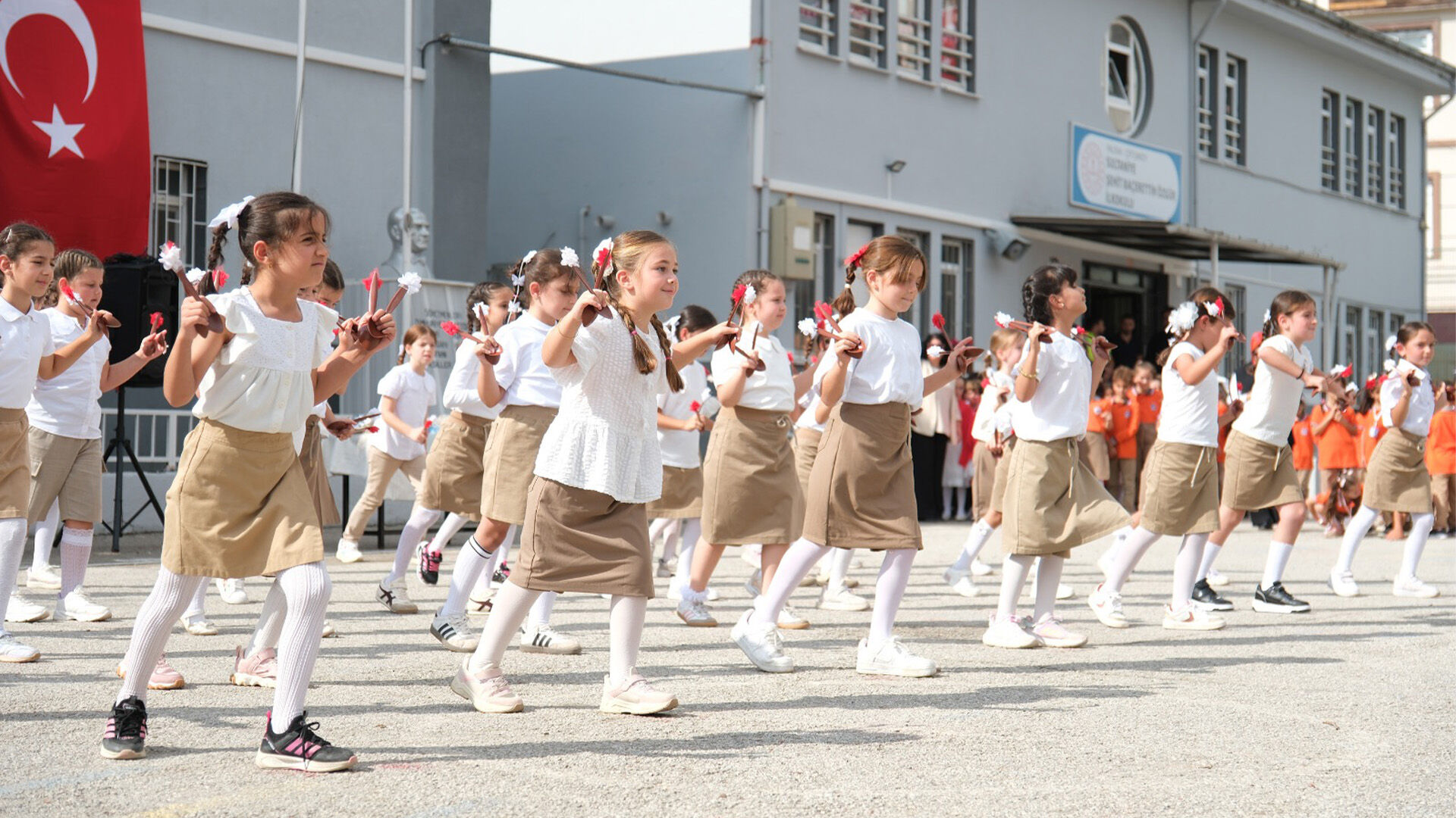 Ciftlikkoyde Ilk Ders Zili Caldı (5)