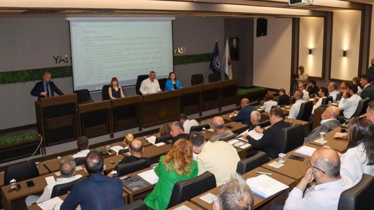 Tartışmalı Seçimde Komisyonlar Belirlendi (2)