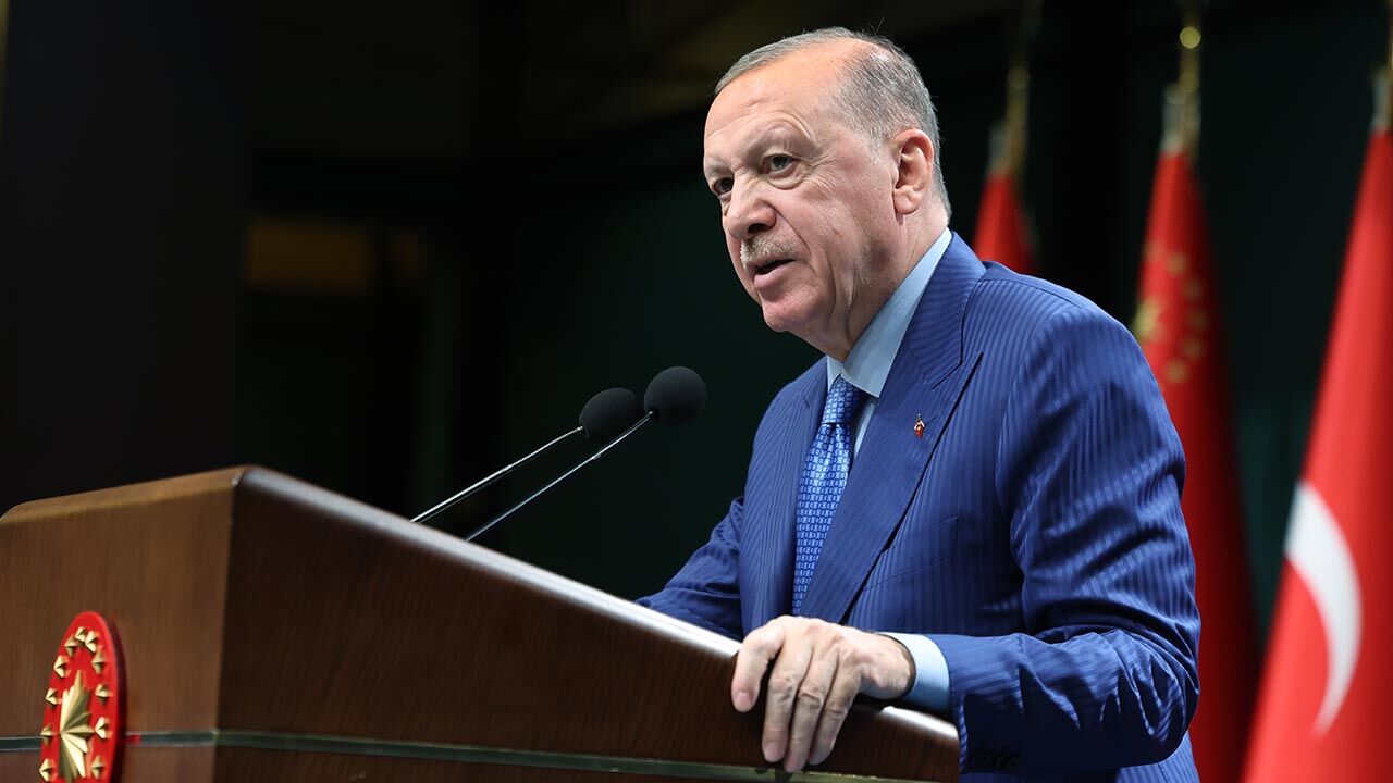 Cumhurbaskani Recep Tayyip Erdogan Fon Kabine Toplanti Aciklama (1)