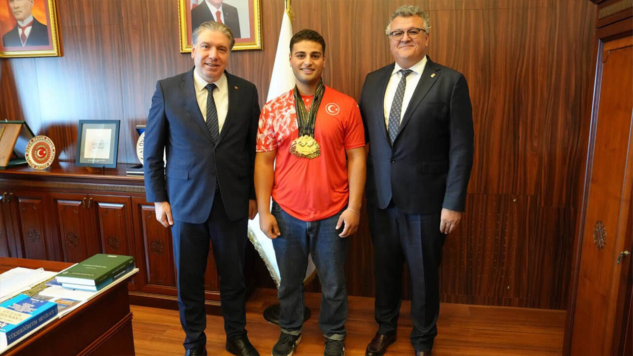 Yalova Üniversitesi Öğrencisinden İsviçre’de Büyük Başarı