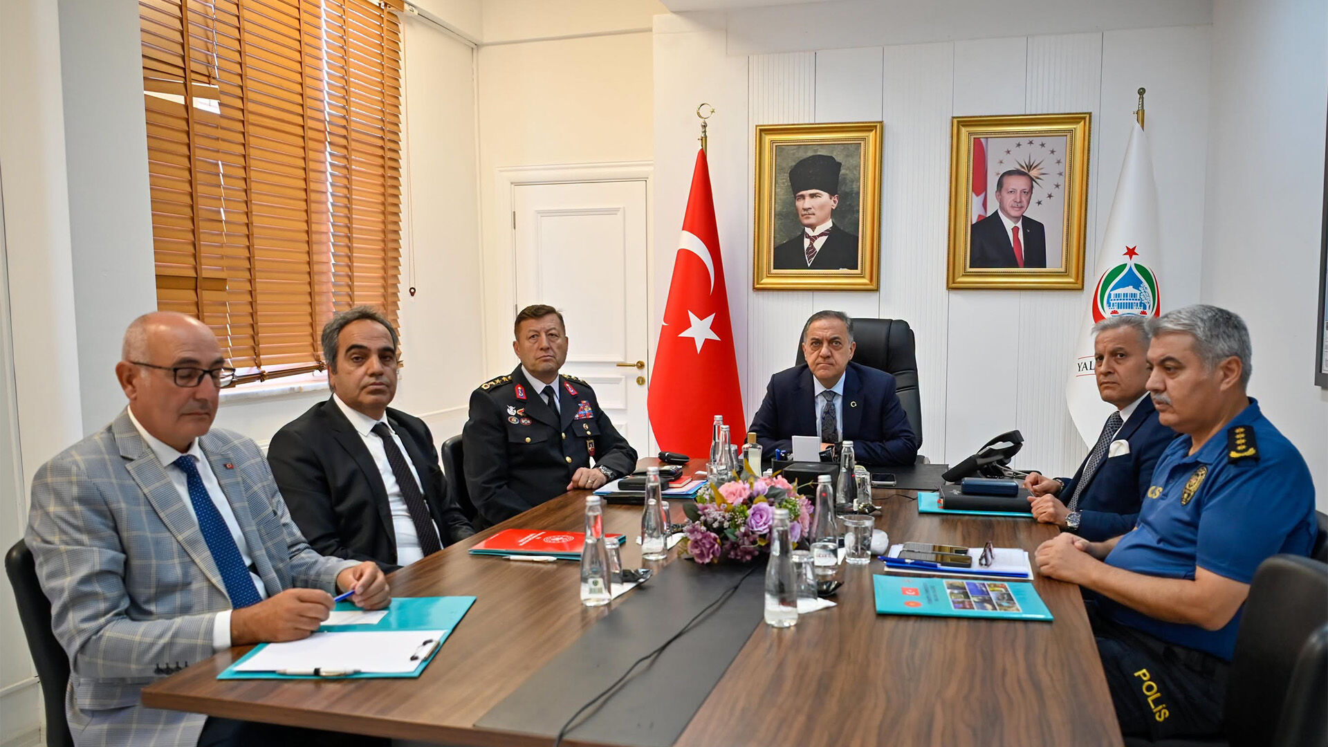 Yalova’da Üniversite ve Yurtlar İçin Güvenlik Toplantısı