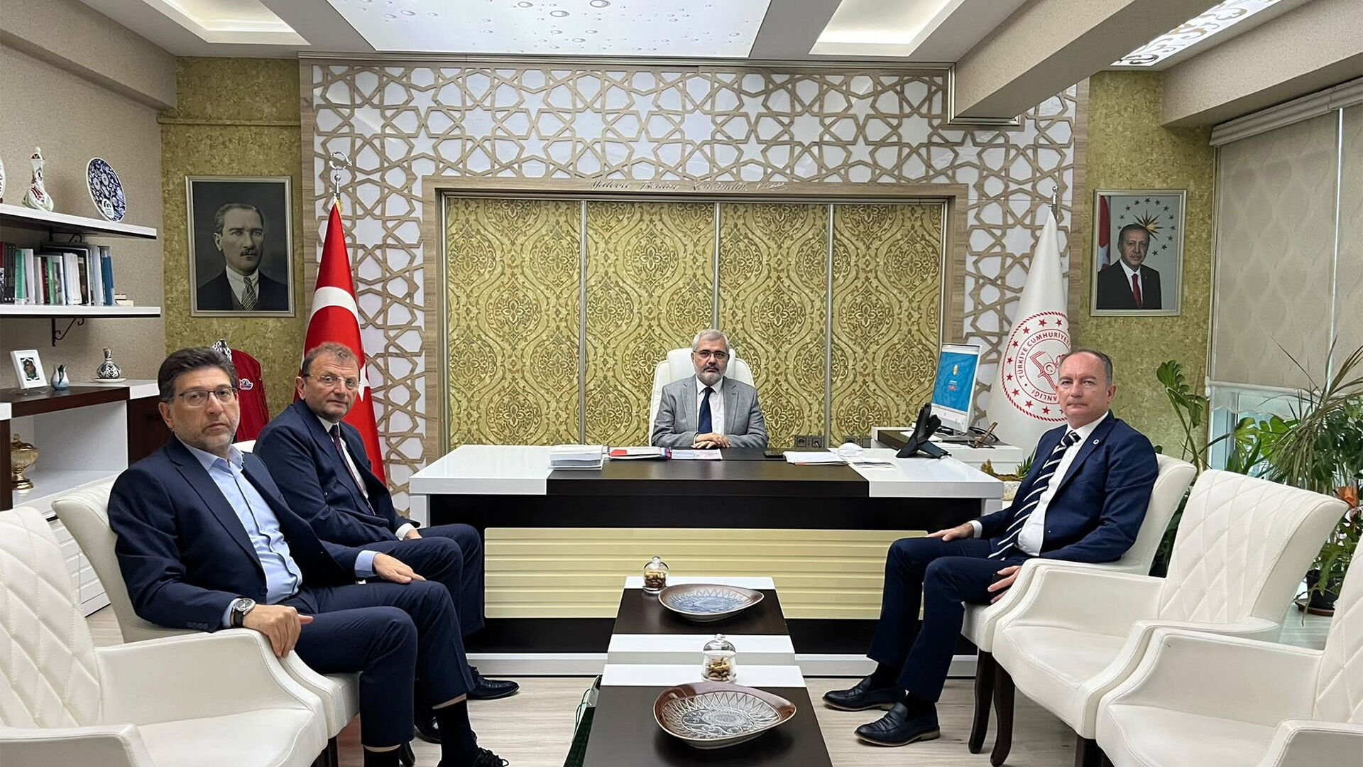 Yeşilay Heyetinden Yalova İl Milli Eğitim Müdürlüğüne Ziyaret