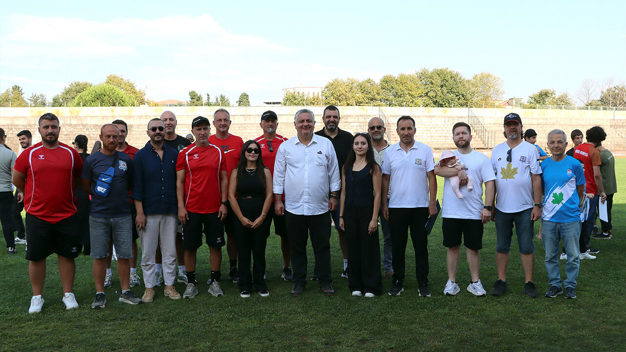Yalova Beledi̇yesi̇ Yaz Spor Okullari’nda 482 Sporcu Belgeleri̇ni̇ Aldi (4)
