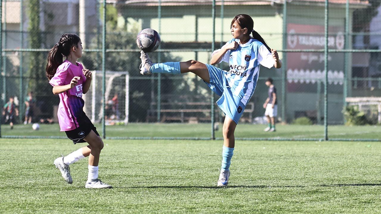 Yalova Pasakent Spor U15 Gelisim Ligi Genc Kiz Farkli Galibiyet (2)