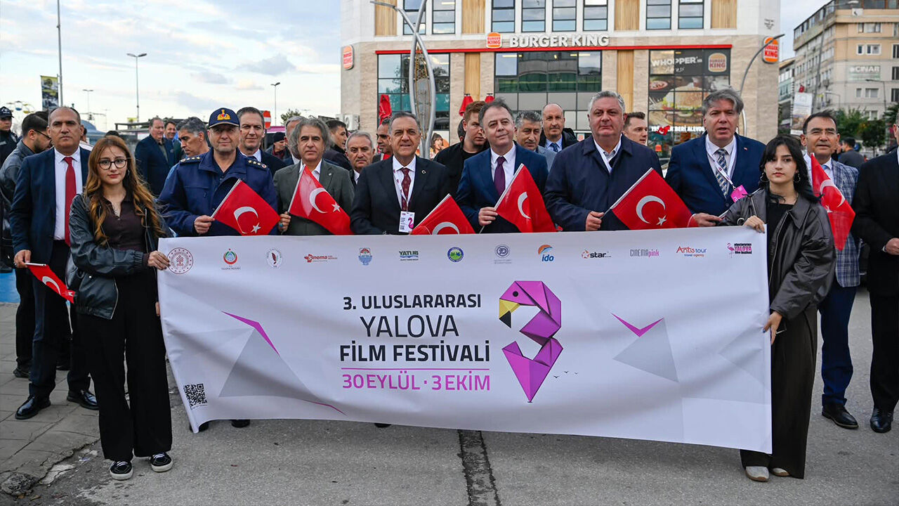 3. Uluslararası Yalova Film Festivali Coşkuyla Başladı (4)