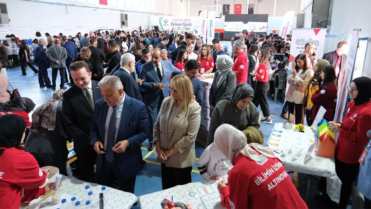 Altınova’da Tübi̇tak 4007 Bilim Şenliği Başladı (2)