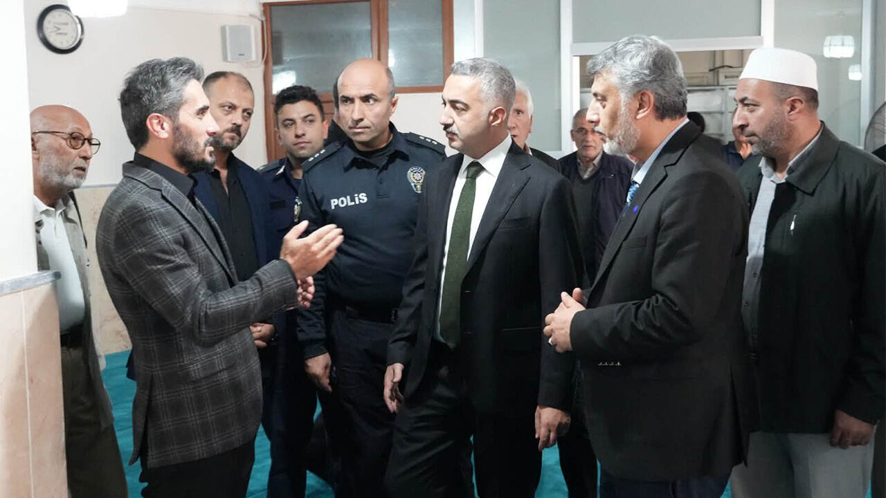 Armutlu’da Tavşantepe Gençlik Merkezi Açıldı (1)