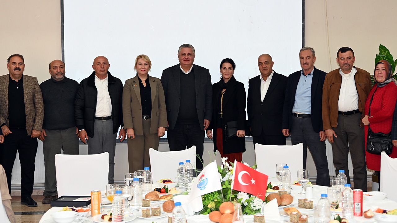 Başkan Gürel, Muhtarlarla Bi̇r Araya Geldi̇ (1)