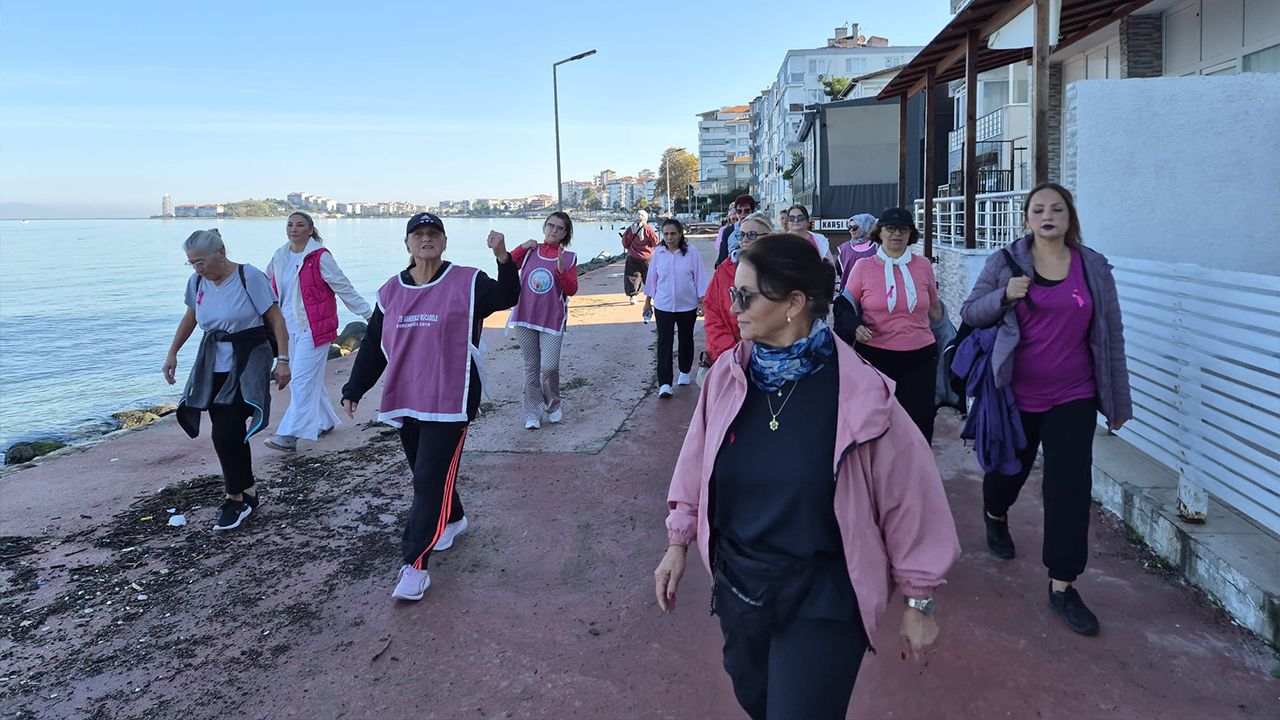 Bi̇kamder, Çınarcık’taki Meme Kanseri Farkındalık Etkinliğine Katıldı (2)