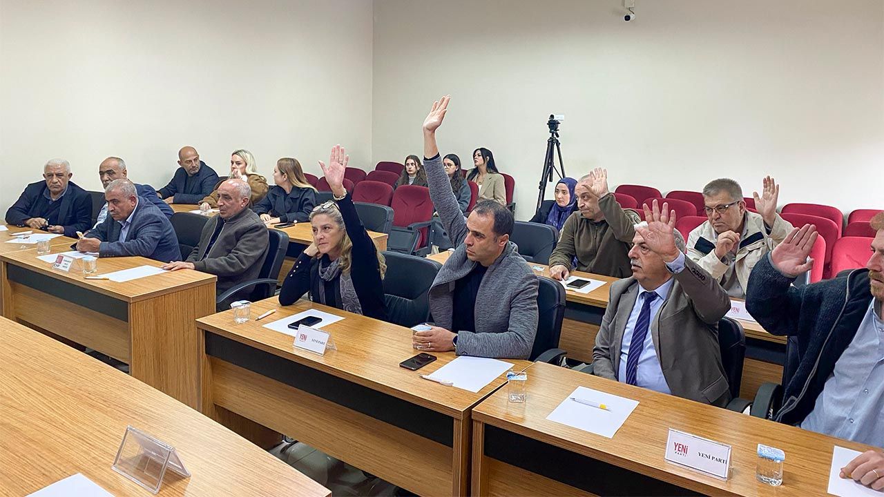 Çınarcık Belediyesi’nde Olağanüstü Meclis Toplantısı (1)