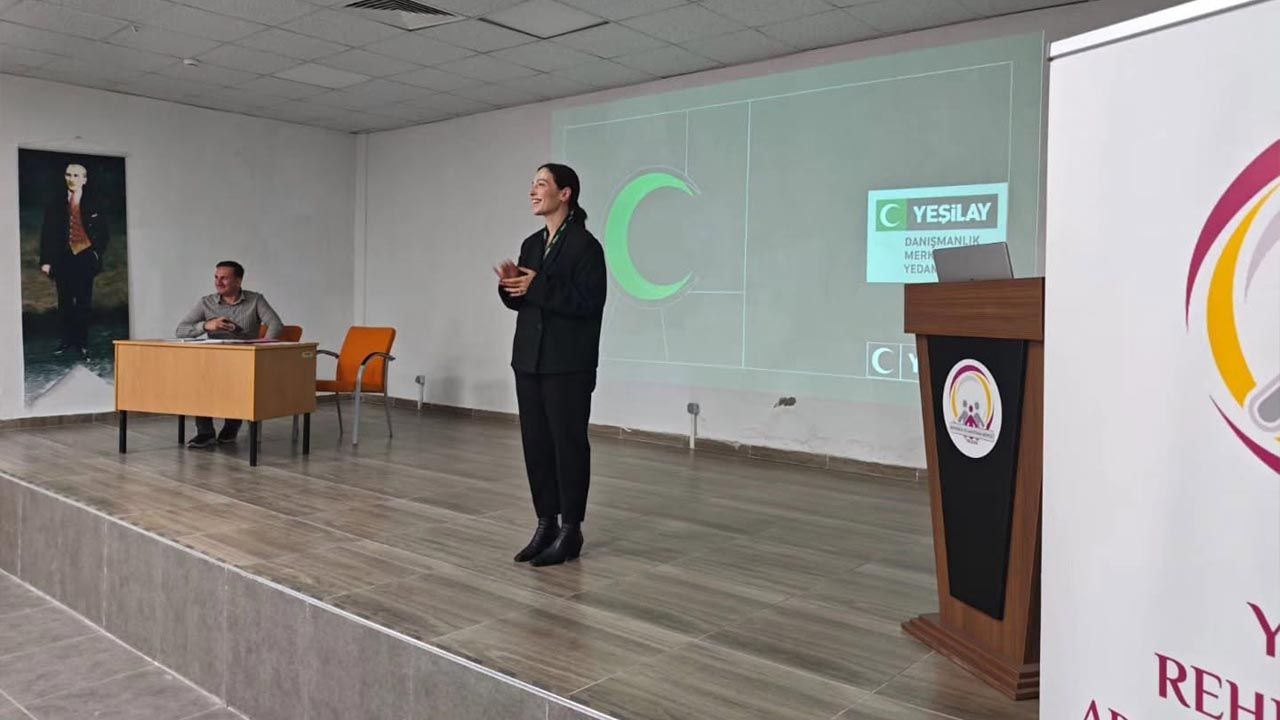 Rehber Öğretmenler Toplantıda Bir Araya Geldi (1)
