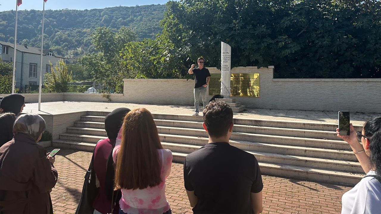 Çınaraltı Yerel Eylem Grubu Derneği’nden Turizmin Tanıtımına Katkı Sağlayacak Fotoğrafçılık Eğitimi (14)
