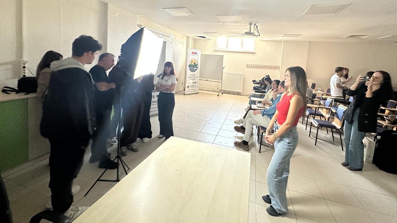 Çınaraltı Yerel Eylem Grubu Derneği’nden Turizmin Tanıtımına Katkı Sağlayacak Fotoğrafçılık Eğitimi (16)