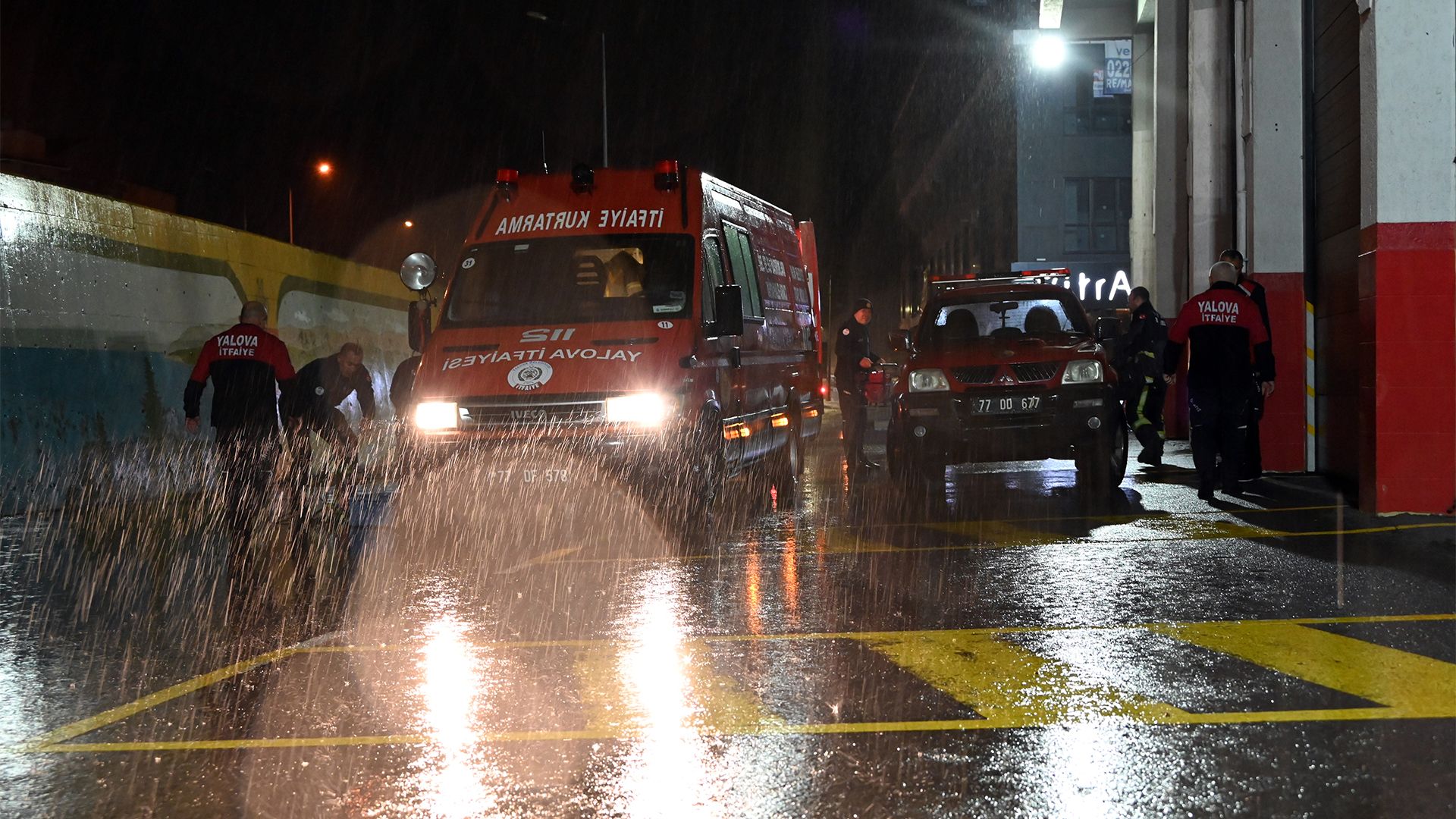 Yalova Belediyesi Yagıs Seferberligi (2)