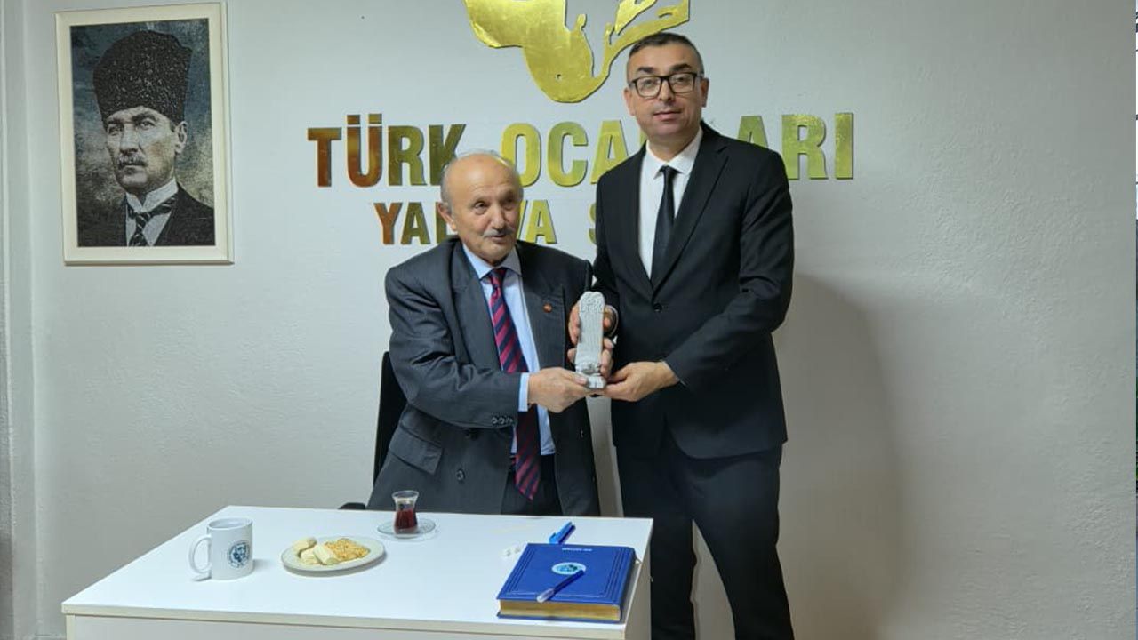 Yalova Türk Ocağı, Cumhuriyet’in 103. Yılında Dr. Cezmi Bayram’ı Ağırladı (1)