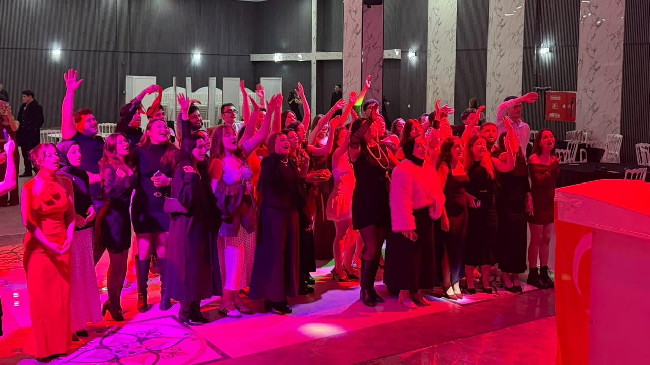 Yalova Üniversitesi Kulüplerinden Cumhuriyet Balosu (2)
