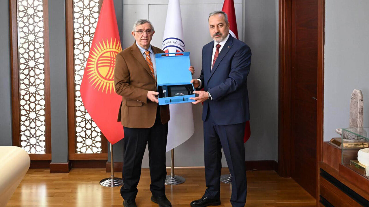 Yalova Üniversitesi Rektör Yardımcısı Prof. Dr. Cahit Külekçi’den Kırgızistan Türkiye Manas Üniversitesine İş Birliği Ziyareti