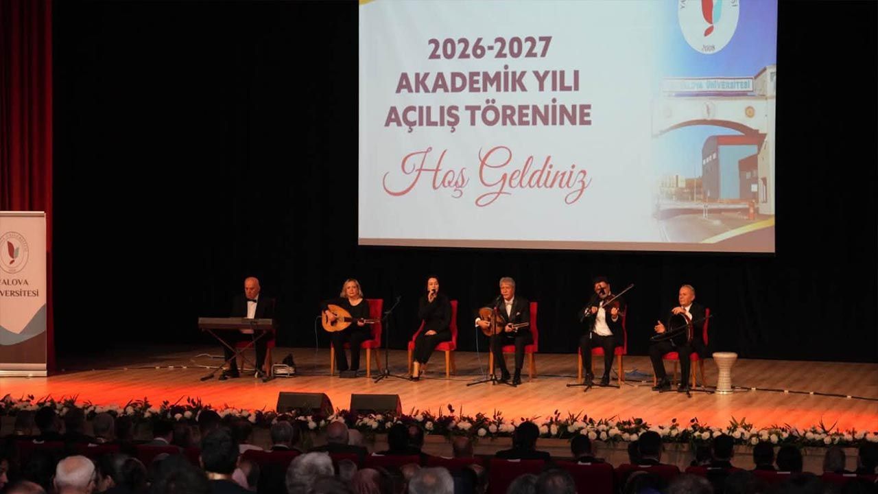 Yalova Üniversitesi’nde Akademik Yılı Açılış Dersi Gerçekleştirildi (4)