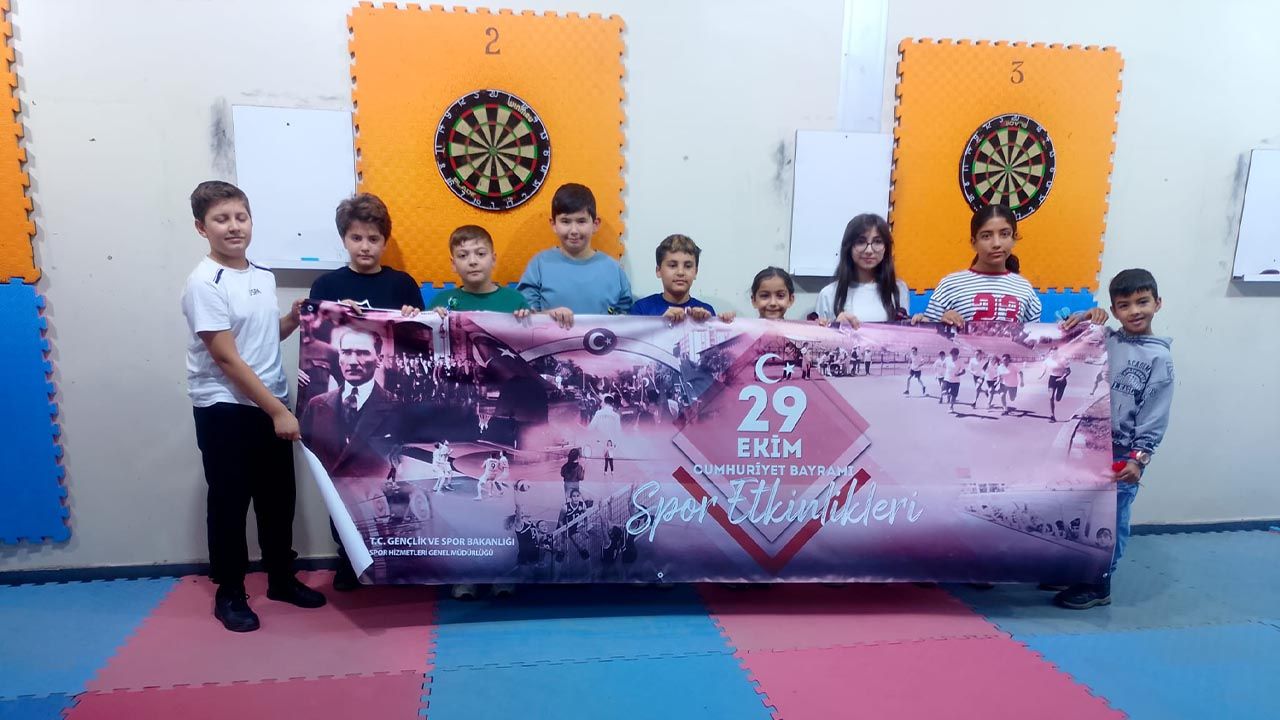 Yalova’da Cumhuriyet Bayramı Turnuvalarında Mehmet Akif Yağız’dan Çifte Birincilik (3)