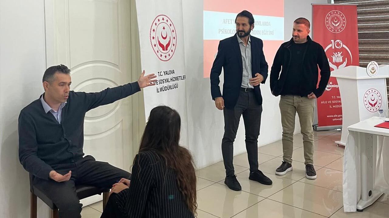 Yalova’da Psikolojik İlk Yardım Eğitimleri Düzenlendi