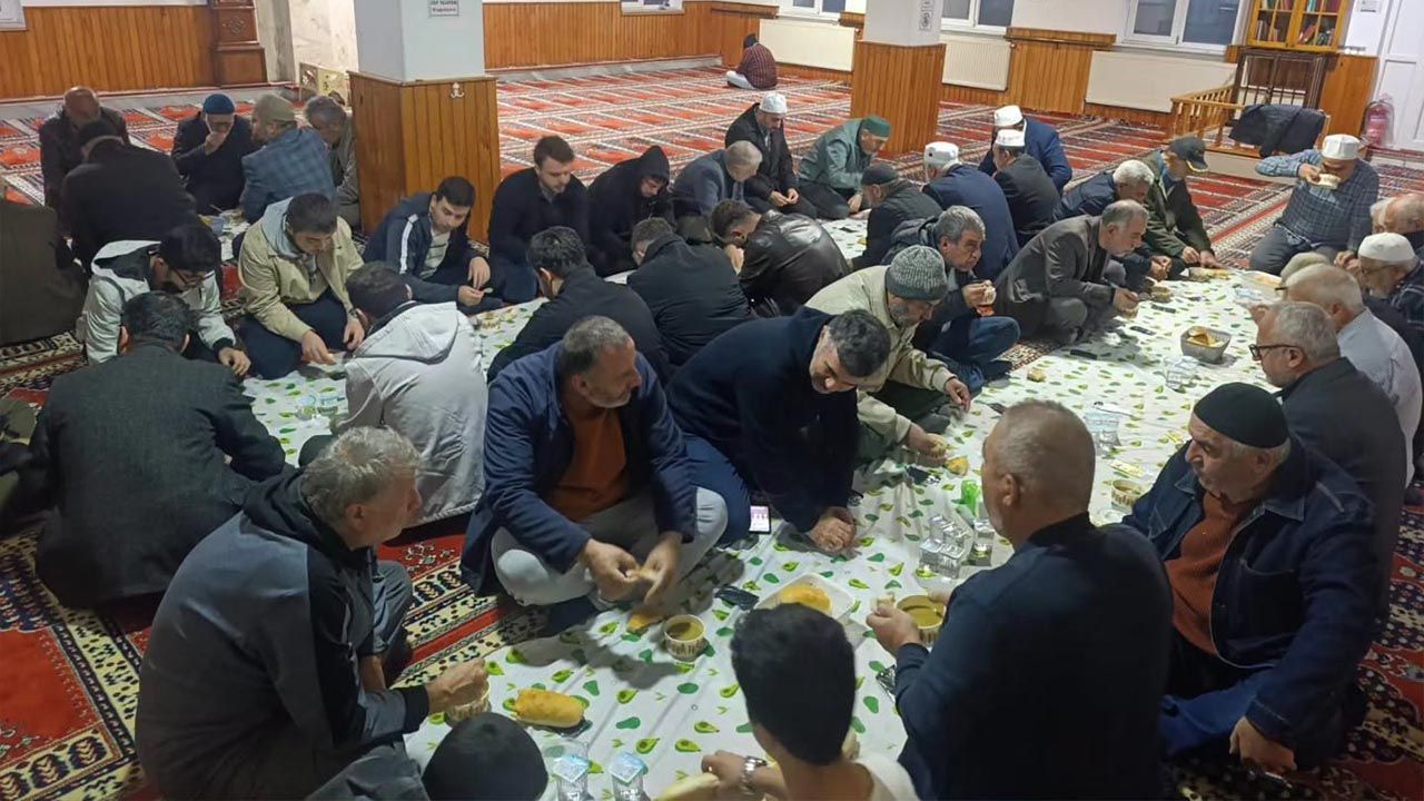 Yalova’da Sabah Namazında Gönüller Buluştu (1)
