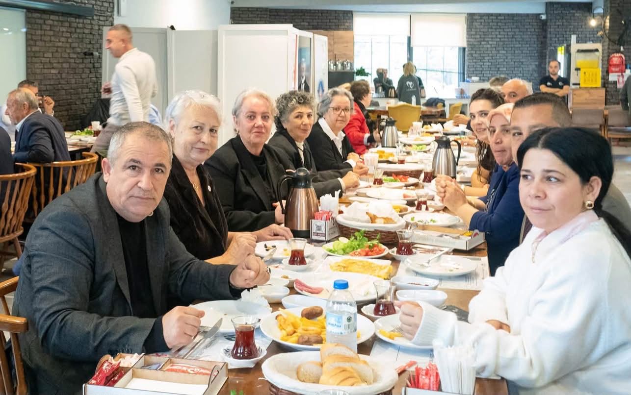 Yeni Parti Çiftlikköy’den Muhtarlar Günü Buluşması (1)